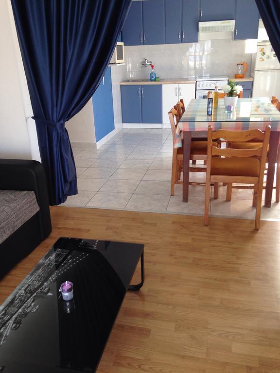 Sea View Apartment 特罗吉尔 外观 照片